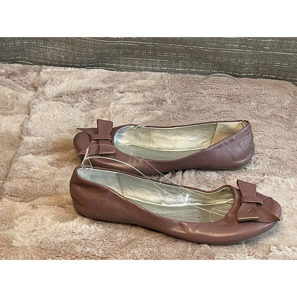 ⭐️⭐️ Women's size 9 Primrose ballet flat by Kenneth Cole reaction ⭐️⭐️